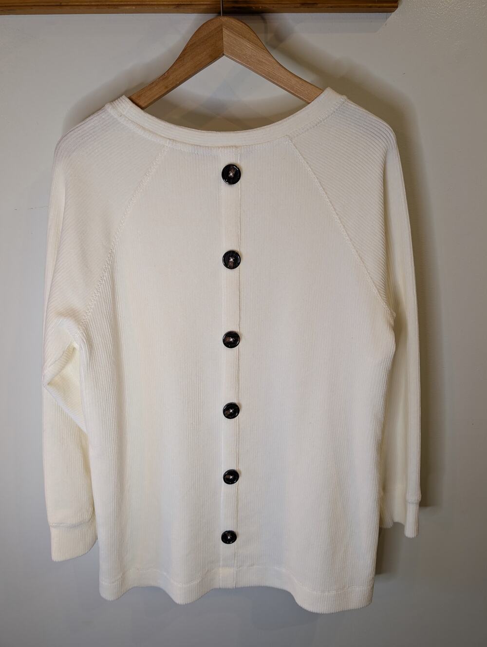 NWT Soft Surroundings Caroline Pullover Ecru Ivory Ribbed Back Button Top PXL